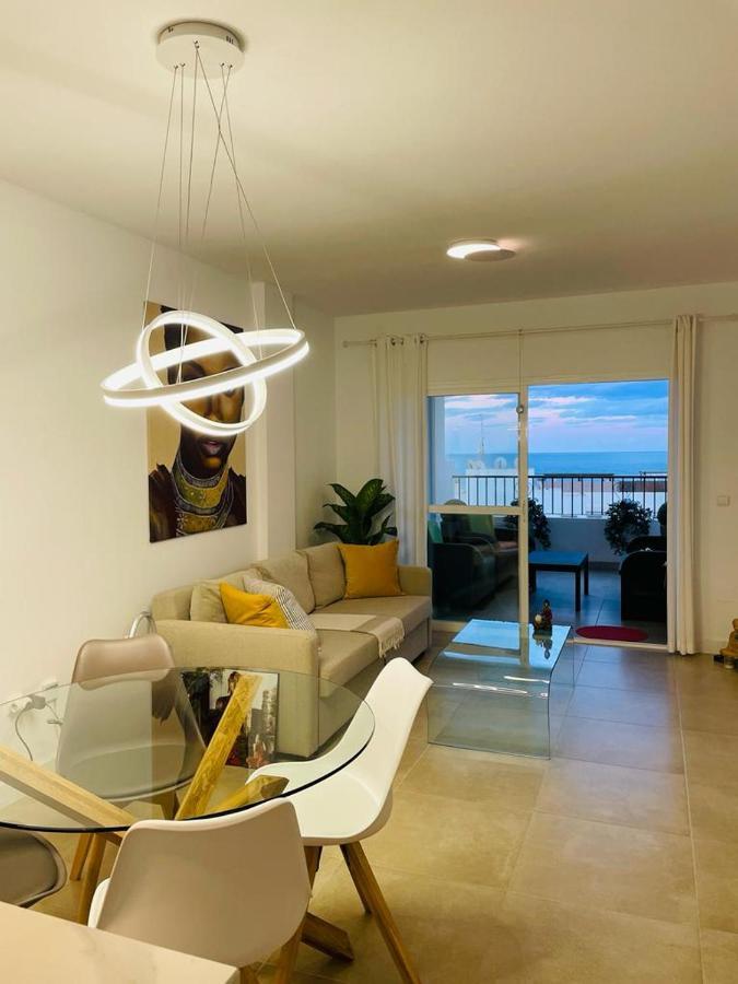 Beautiful Apartment With Sea Views! 卡拉德米哈斯 外观 照片