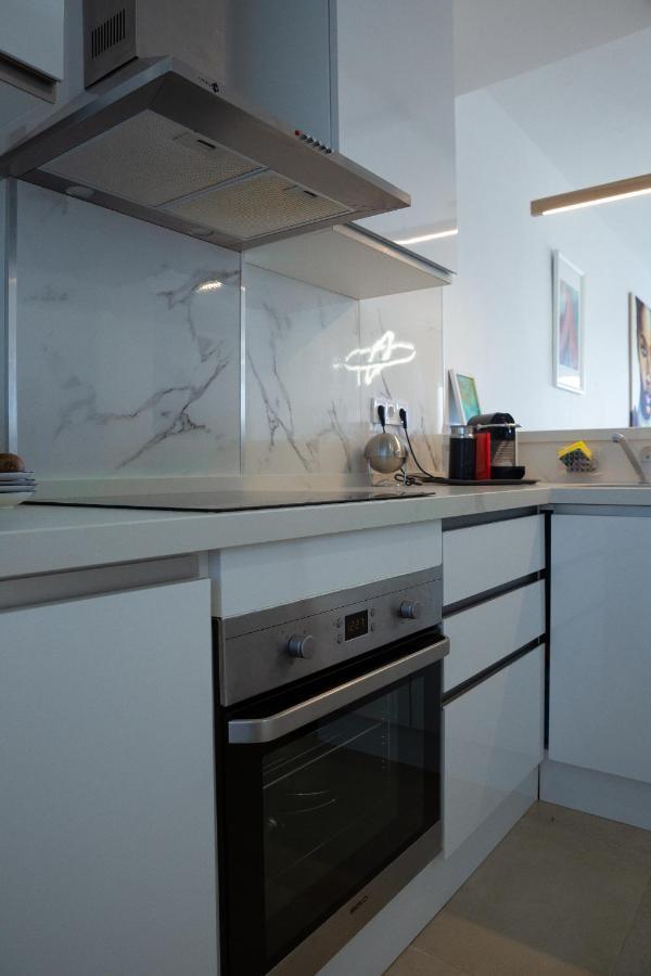Beautiful Apartment With Sea Views! 卡拉德米哈斯 外观 照片