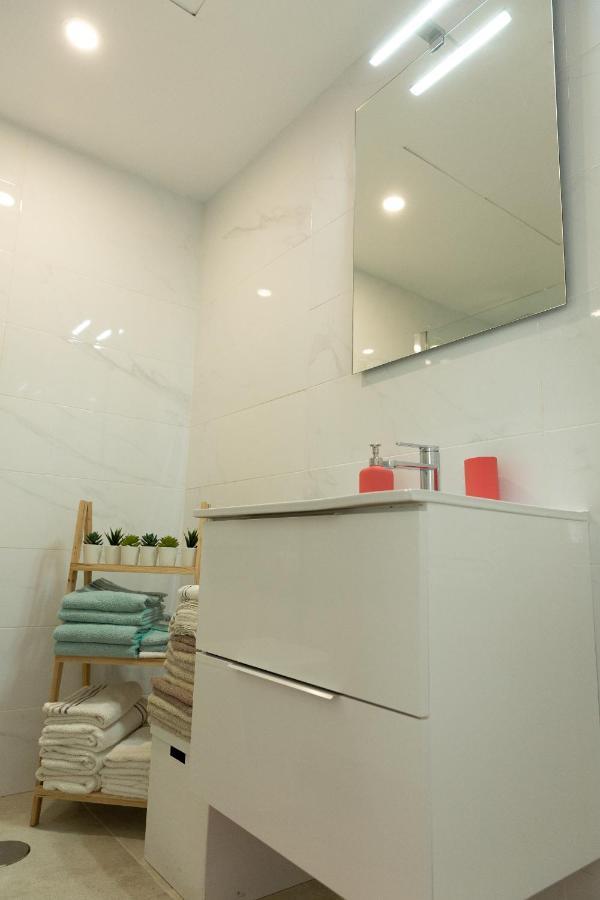 Beautiful Apartment With Sea Views! 卡拉德米哈斯 外观 照片